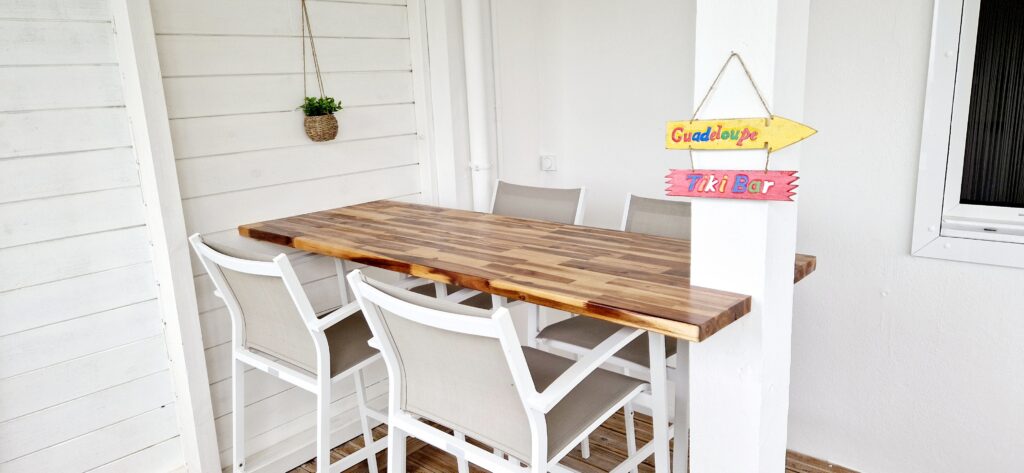 terrasse extérieure deshaies guadeloupe vue mer